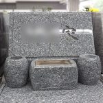 佐賀県産天山石を使用したお墓が完成しました。大庭台墓園立体墓地にて